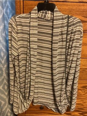 41 Hawthorn Black & White Striped Open-Front Cardigan